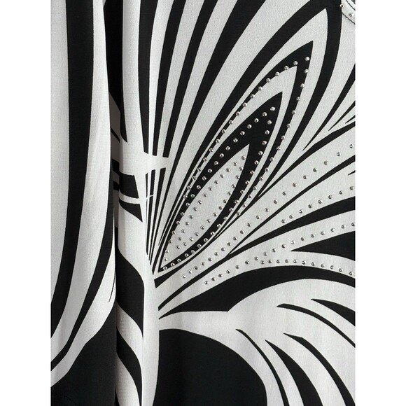 Valentina Black & White Studded Stretch Women Abstract Zebra Print V-Neck Blouse - Picture 2 of 9